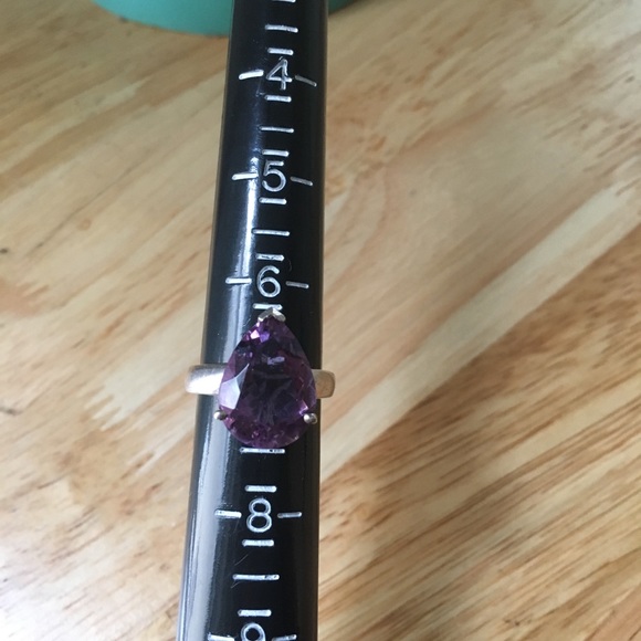 Sterling silver w/ purple stone ring - Picture 7 of 8